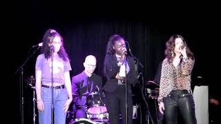Idina Menzel and ABW girls - Hallelujah ABW Karaoke 2018
