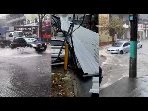 Chuva forte provoca alagamentos, queda de árvores e destelhamento em Nova Friburgo nesta quarta