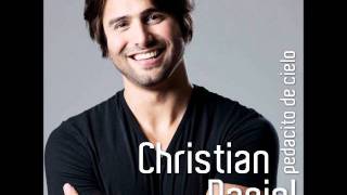 Hay Algo En Ti Lyrics English Translation