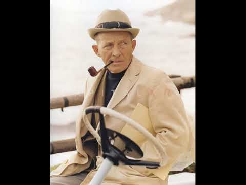 Bing Crosby Sings "The Belle of Barcelona"