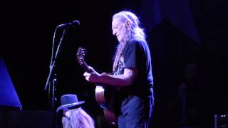 Willie Nelson - I Never Cared For You (Houston 11.18.14) HD