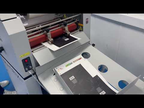 Pelliculeuse pneumatique semi-automatique d'occasion pour petites petites et moyennes séries - MATRIX 530P_1