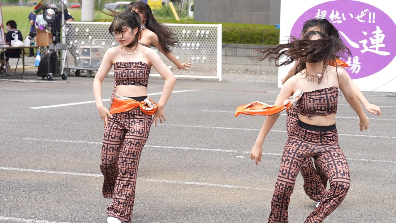 笑顔が弾ける！お祭りダンスステージ