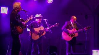Nick Lowe, Paul Carrack, Andy Fairweather Low. Cruel to be kind