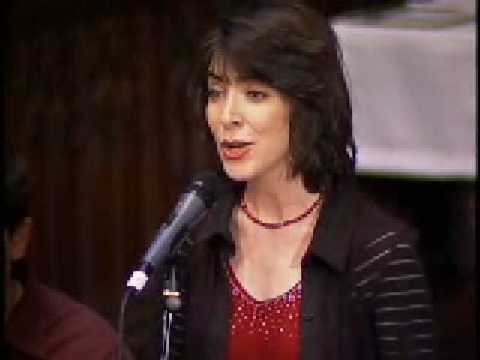 Monika Jalili - Mikham Beram Kooh (ميخوام برم کوه) [With Subtitles]