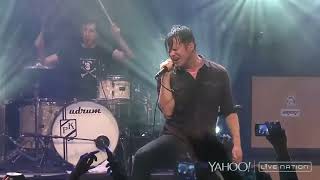 Silverstein - Discovering The Waterfront (Live At DTW 10th Year Tour) (2015)