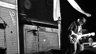 Neil Young &amp; Crazy Horse LIKE A HURRICANE live @ Ziggo Dome 2013