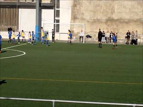 Guinardó (0) - APA Poble Sec (8) . 8º gol de l'APA . Aleví 2010-11