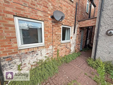 A Ground Floor 1 Bedroom Flat: TO LET