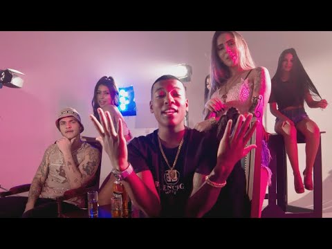 DJ Davi Kneip e MC Alysson - Tuas Amigas Não Prestam (Clipe Oficial)