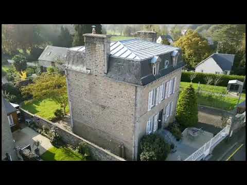 Maison de Caractère a St Hilaire du Harcouet , 8 pièces, 6 chambres, 190 m2 habitables
