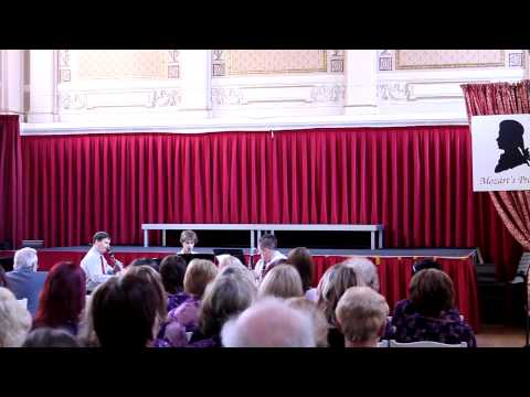 Klarinetový soubor Prachatice - MOZARTOVA PRAHA 2012 - Divertimento KV 439, II,I.