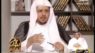 صورة حكم أداء الفريضة والجنازة في قبلة الإمام