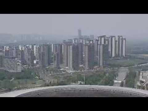 南近山航拍成都东安湖大运会体育馆