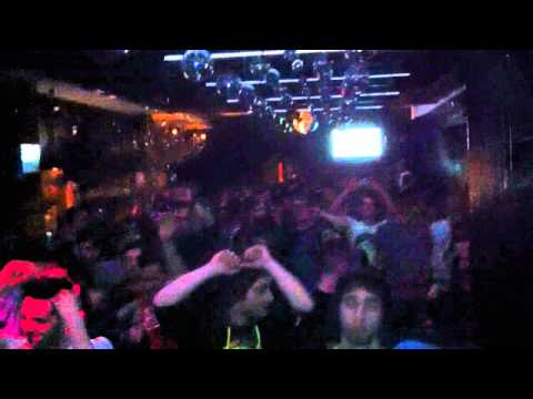 PHIL KIERAN play SKYHOOK @ CLUB 999 (Prato - Italy).MOV