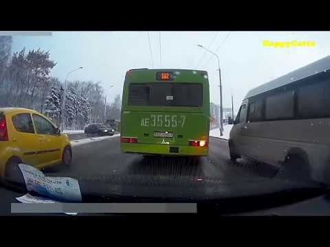 Kompilasi tabrakan di jalan raya 2019