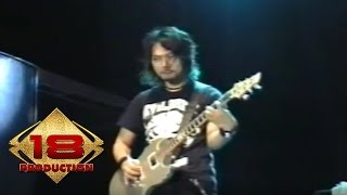 Download lagu Cokelat - Terlalu Indah (Live Konser Tenggarong Kalimantan Timur 16 Juli 2006) mp3