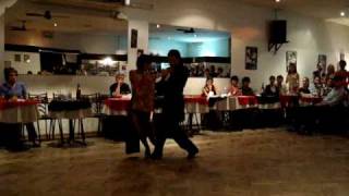 T.I.P.- Tv  Chizuko Kuwamoto y Hugo Mastrolorenzo en La Marshal december 2008