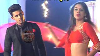 Siddharth and Roshni&#39;s Romantic moments and dance covered by AajTak.