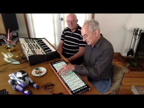 Tom Oberheim Two Voice Pro White. DUOPHONIC Analogue Keyboard Synthesizer with onboard Sequencer. image 2