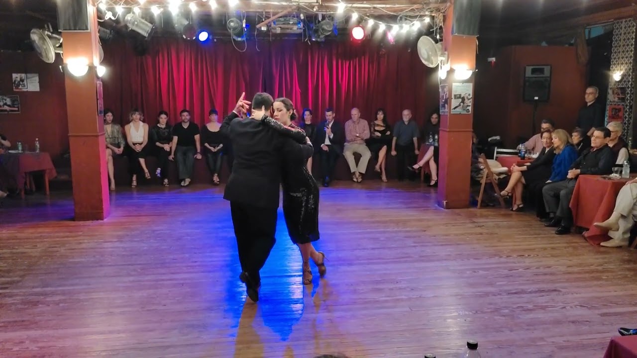 Video thumbnail for Laura Smart y Marcos Cañete