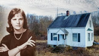 Thousands of Pictures Are Left Behind In This Abandoned American Home!