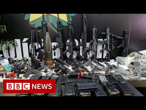 Drugs raid shootout in Brazil leaves 25 dead - BBC News