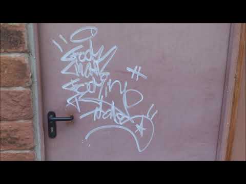 2 Zimmer Gefüge - Altbacken