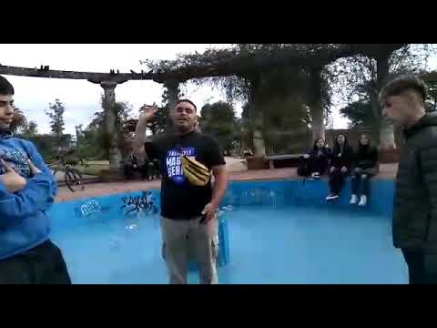 IRMA VS KLAUW Stray Exhibición segunda fecha stray bums