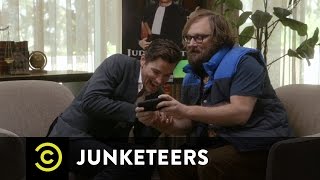 Junketeers E8 - Danny Boy with Mario Lopez & Matt Bomer