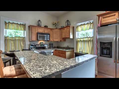 64 Essex St, Unit 2, Salem MA -  Betsy Merry - Tel 508-641-6241