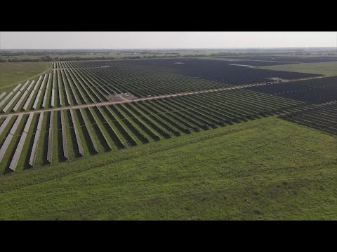 Texas' second-largest solar farm being built outside of Houston