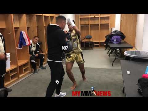 Petch Kiatmookao working out - GLORY 72