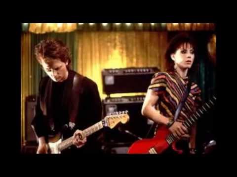 Joan Jett - Rabbit's Got The Gun