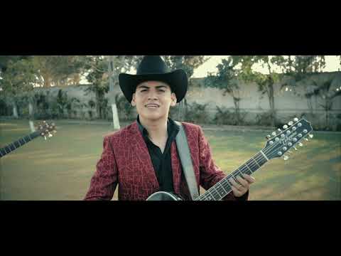 Los Plebes De La Cuadra /El Corrido del Pio (Video Official)