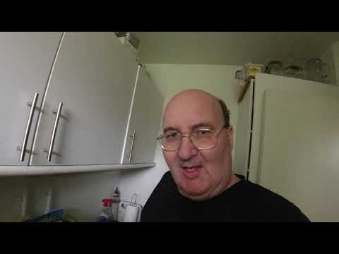 MongoTV_6676 - JEG BLIVER NØD TIL ALTID AT HAVE 10.000 KRONER PÅ MIN BANKKONTO