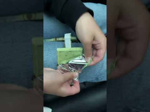Opening Hersheys Mint Chocolate Bar 🍫✨