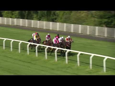 Dostihy Chuchle Arena Praha 7. 9. 2025 - 4. dostih - 47. Velká cena Prahy CK Martin Tour