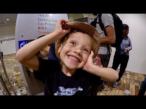 Familjen reser till Indien från Bali VLOGG