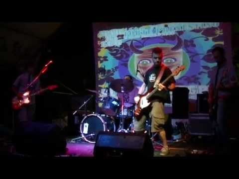 ALWARO NEGRO - Space Ratz Simulating CHICKENS - Forte Prenestino-15-07-2014