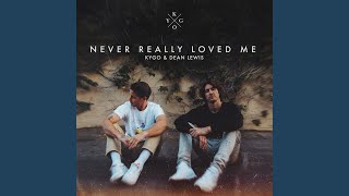 Kadr z teledysku Never Really Loved Me tekst piosenki Kygo & Dean Lewis