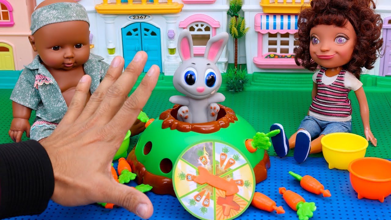 لعبة الارنب والجزرة تحدي قوي للاطفال !! الفائز اللي يجمع اكتر عدد جزر