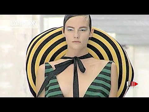PRADA Spring Summer 2011 Milan - Fashion Channel