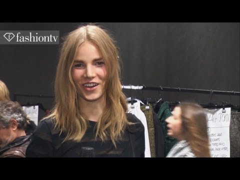 N°21 Backstage & Show: Queen Elizabeth in Her Garden | Milan Fashion Week | FashionTV