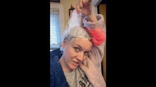 Baking Soda Removes Hair Dye?! 🤔💙