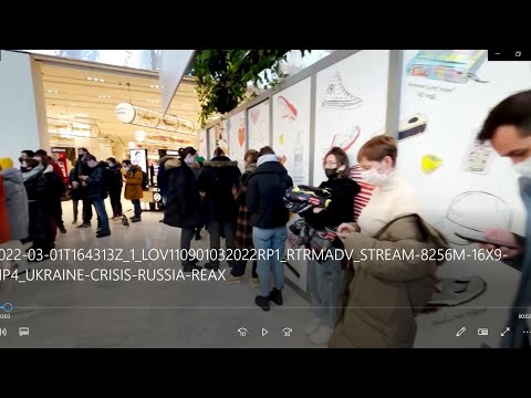 Russians queue at ATMs amid financial sanctions