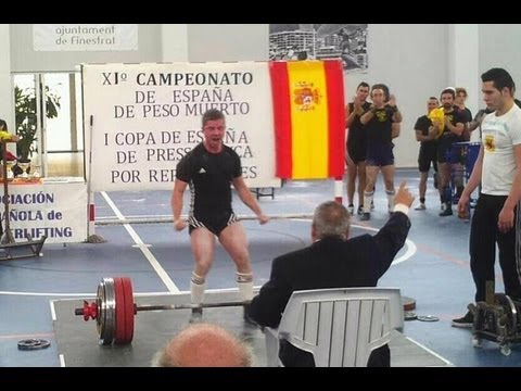 Squat 210kg, Bench 135kg, Deadlift 280kg (Raw, no belt @72kg, Powerlifting IPF-Spain)