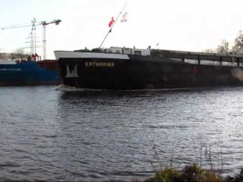 Vorbeifahrt Katharina GMS 04500700 zu Tal auf der Hunte in Oldenburg beim WSA