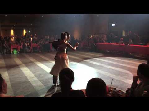  Sebastian Achaval  and  Roxana Suarez  are  dancing  to  "  La rumbita candombé  "  by  Francisco Canaro  at  Taipei Tango Festival  in  2016