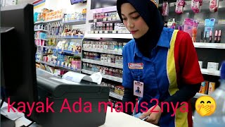 Download lagu Gombalin kasir Indomaret. Pertama kali langsung dapat yang cantik 😁 mp3